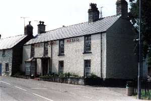 Dudley Arms viewed from the bridge